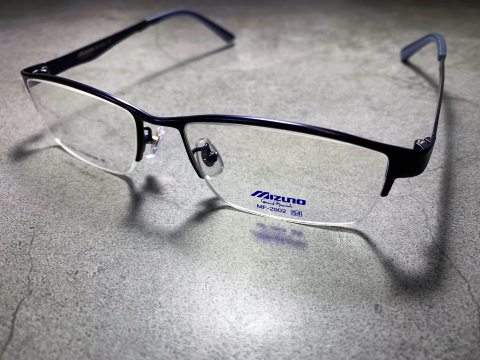 享美眼鏡的實用半框眼鏡